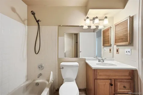 907 S Yampa Street Aurora CO 80017