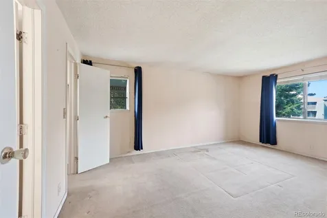 907 S Yampa Street Aurora CO 80017