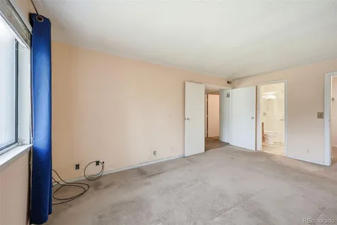 907 S Yampa Street Aurora CO 80017