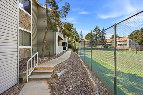 907 S Yampa Street Aurora CO 80017