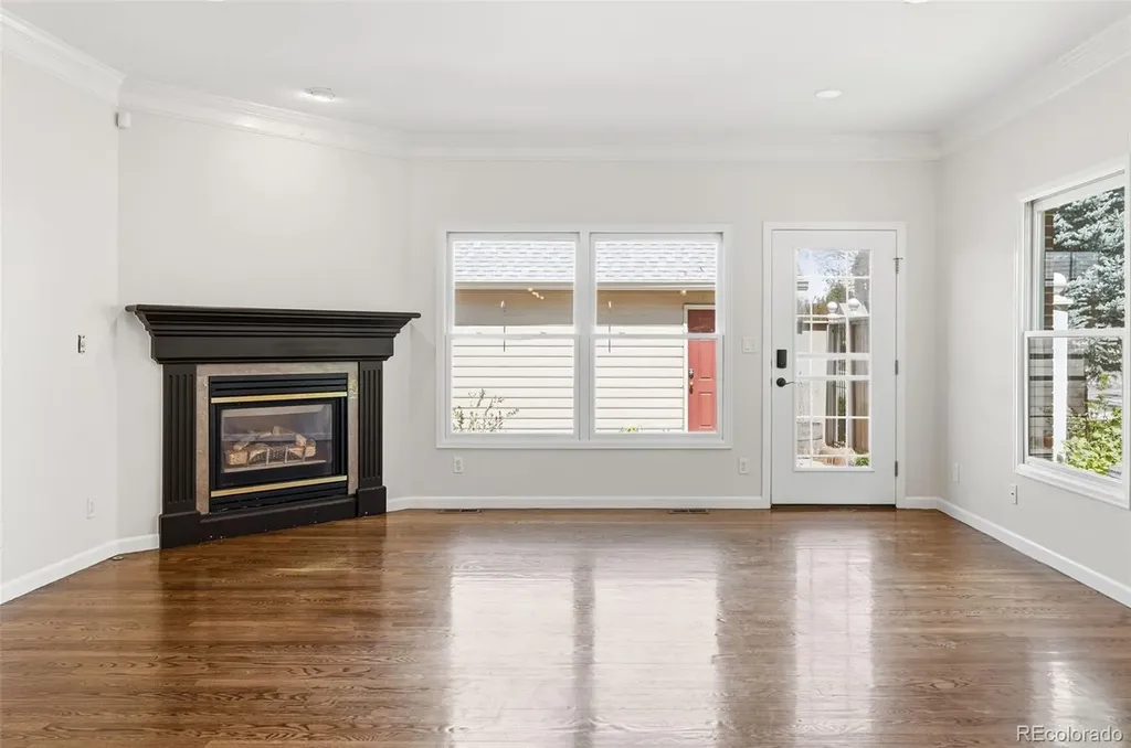 944 Ivanhoe Street Denver CO 80220