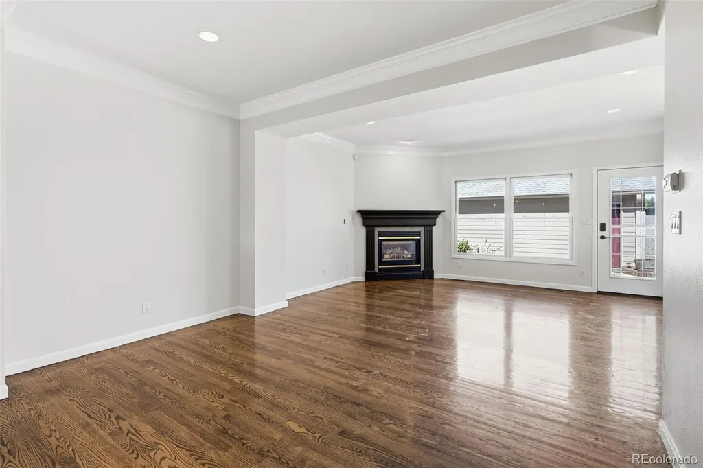 944 Ivanhoe Street Denver CO 80220