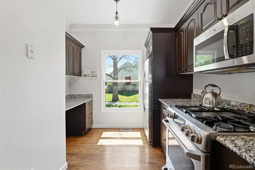 944 Ivanhoe Street Denver CO 80220