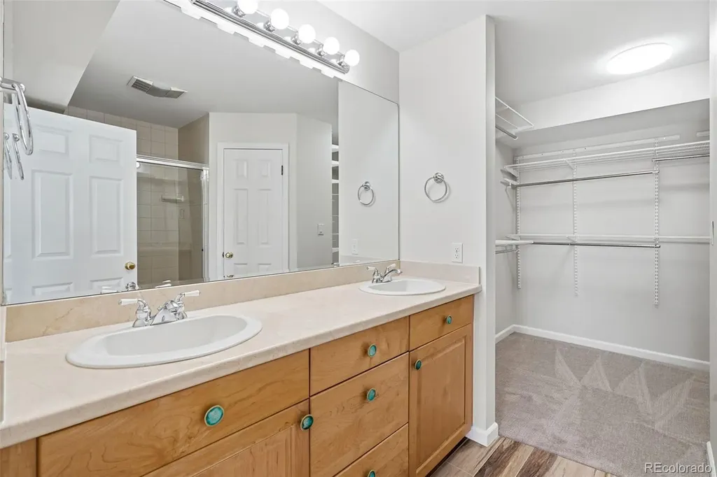 944 Ivanhoe Street Denver CO 80220
