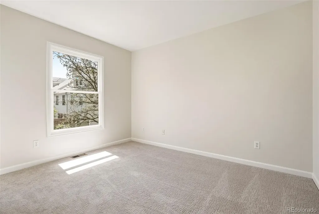 944 Ivanhoe Street Denver CO 80220