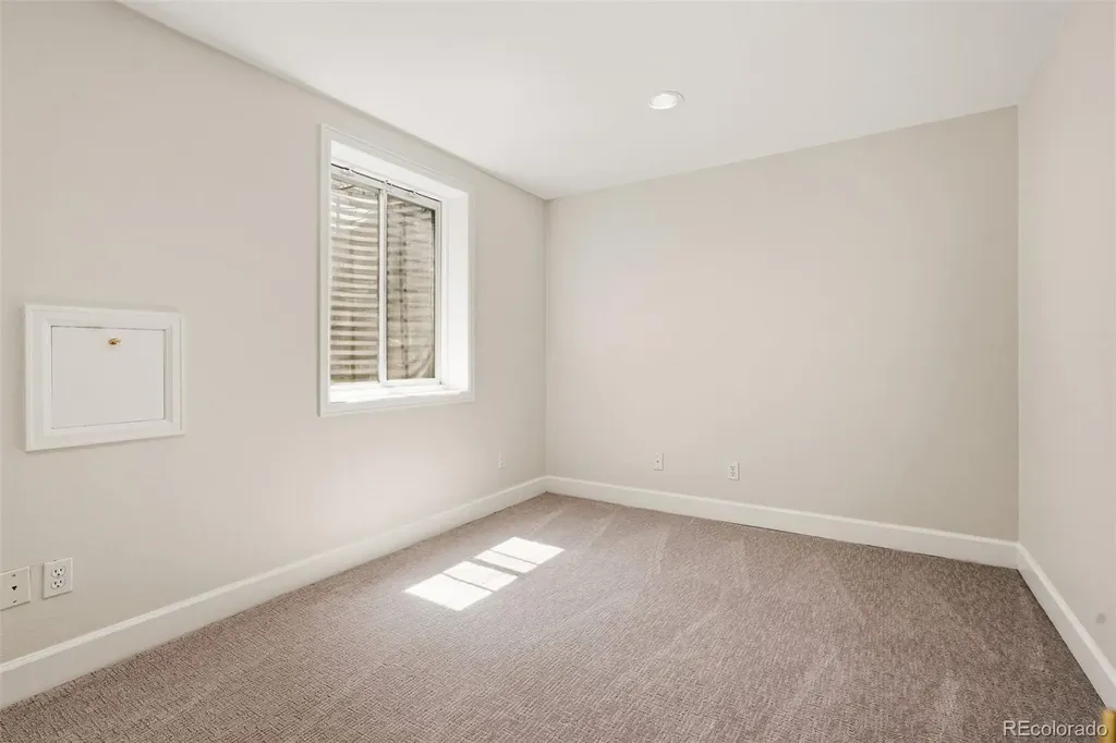 944 Ivanhoe Street Denver CO 80220