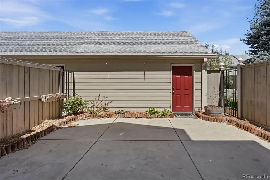944 Ivanhoe Street Denver CO 80220
