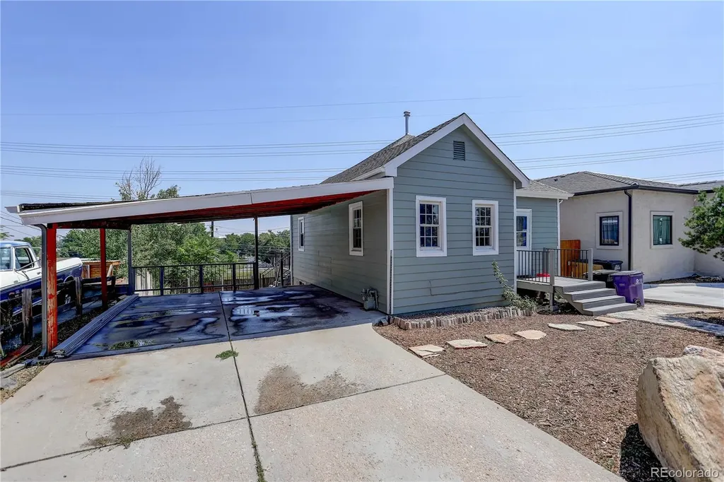 4926 Sherman Street Denver CO 80216