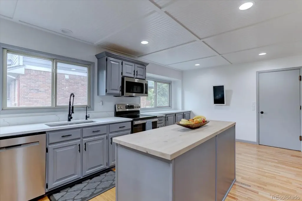 7072 S Lewis Court Littleton CO 80127