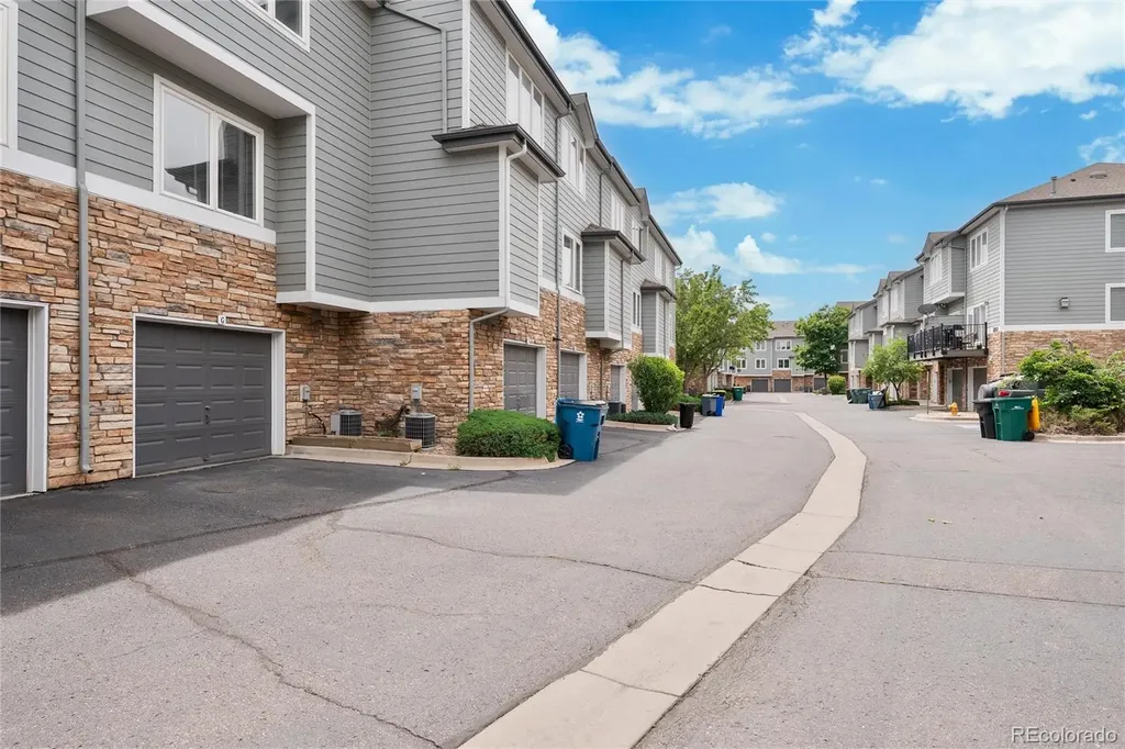 2753 W Riverwalk Circle Littleton CO 80123