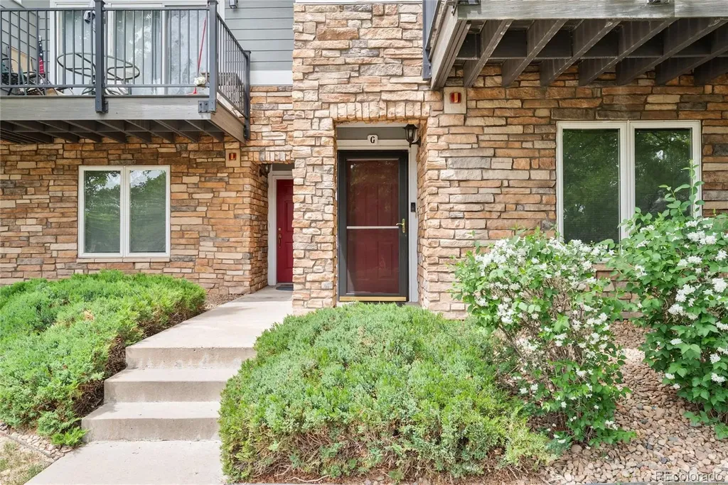 2753 W Riverwalk Circle Littleton CO 80123