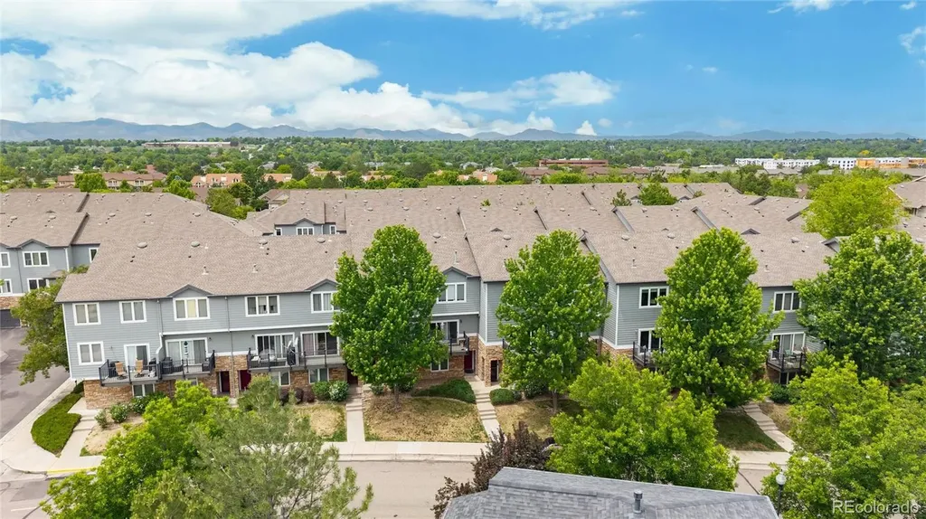 2753 W Riverwalk Circle Littleton CO 80123