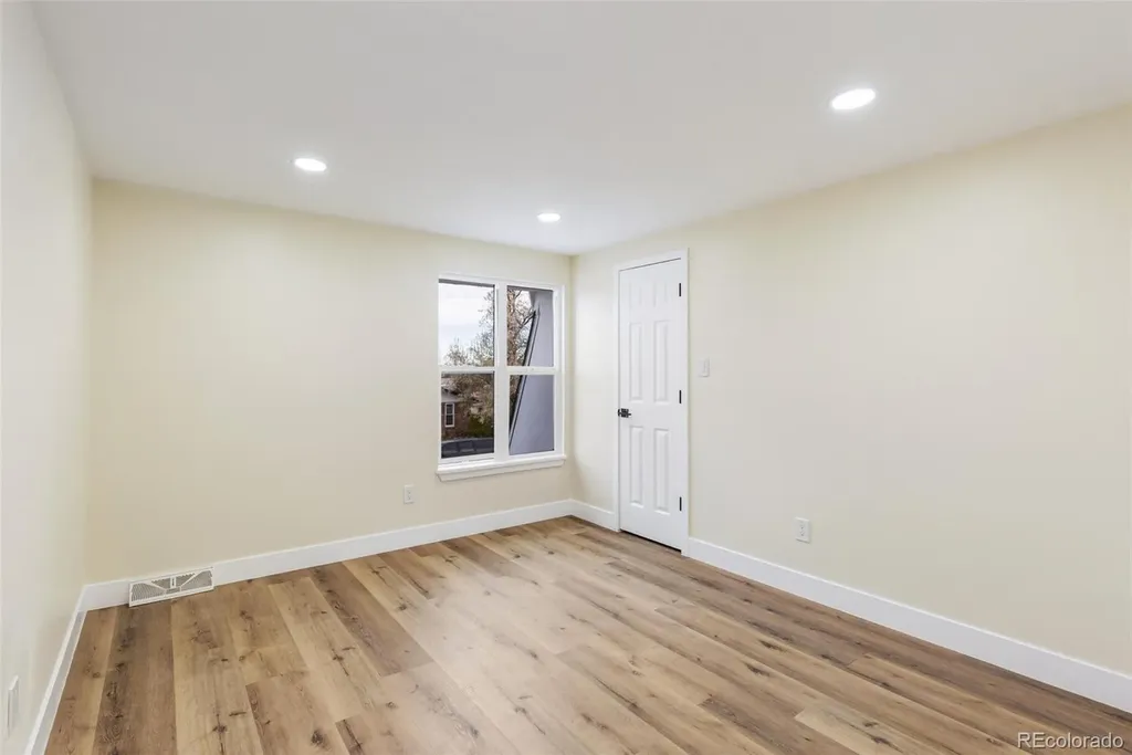 6708 W Portland Avenue Littleton CO 80128