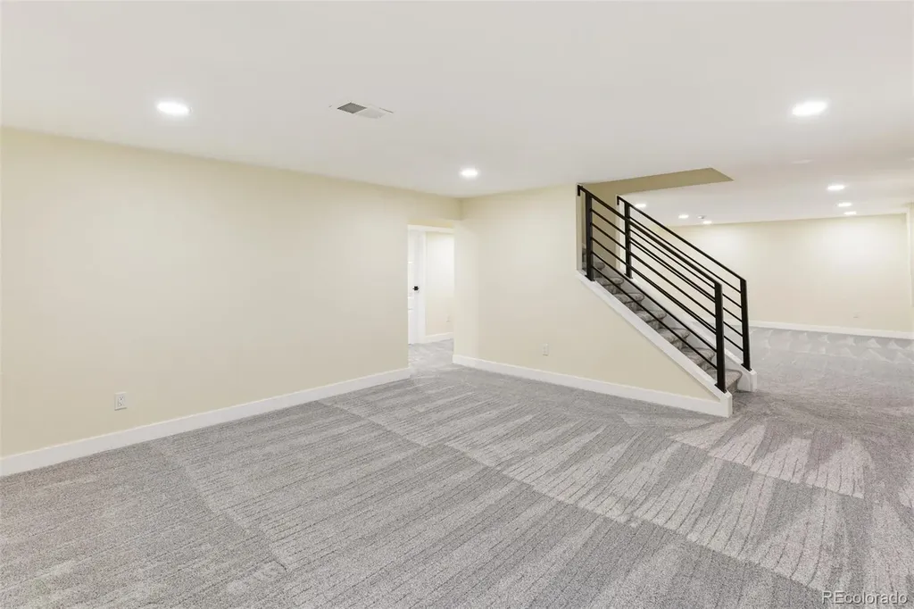 6708 W Portland Avenue Littleton CO 80128