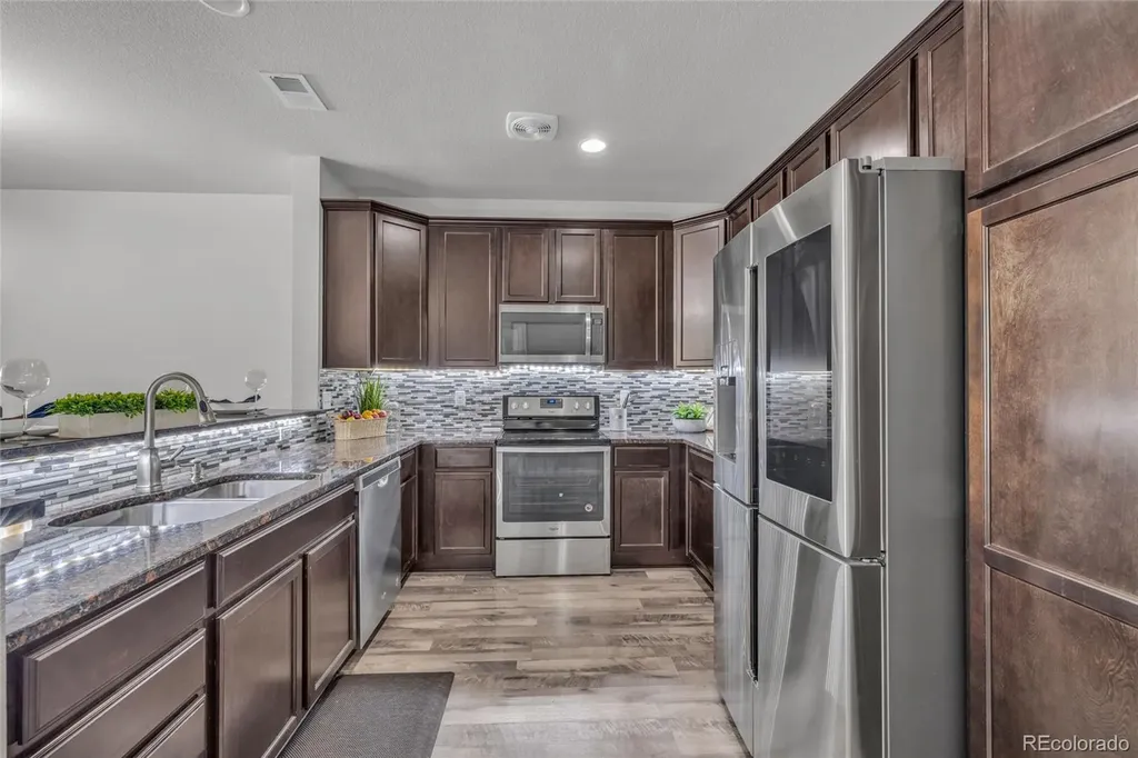 1877 S Buchanan Circle Aurora CO 80018