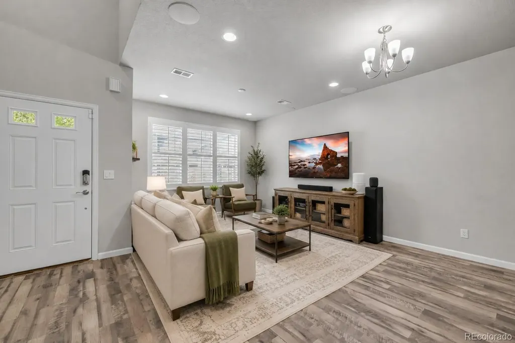 1877 S Buchanan Circle Aurora CO 80018