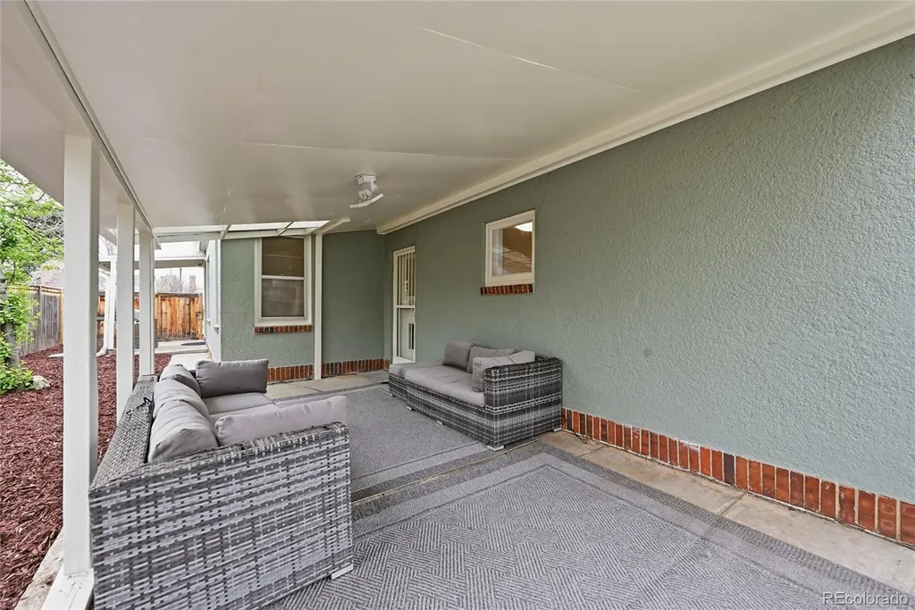 2010 S Saint Paul Street Denver CO 80210