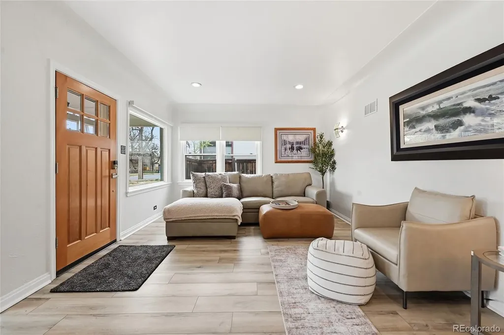 2010 S Saint Paul Street Denver CO 80210