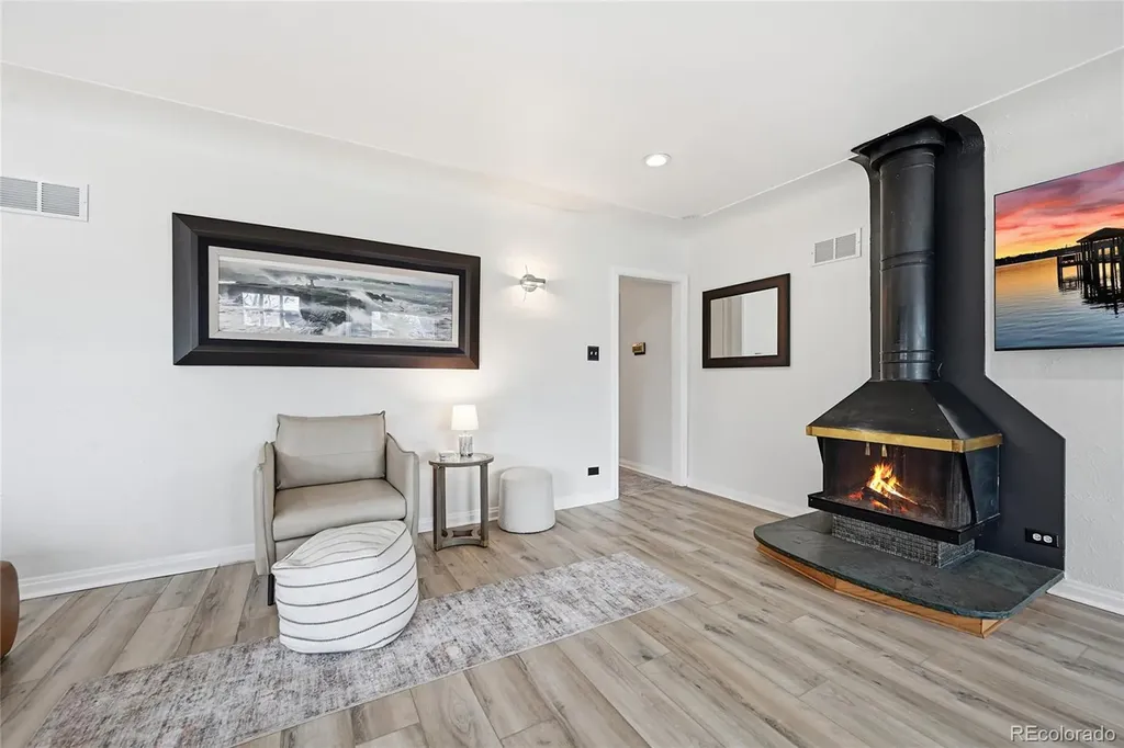 2010 S Saint Paul Street Denver CO 80210