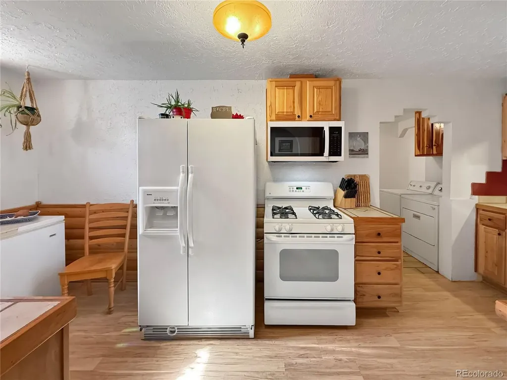 1327 Colorado Street Limon CO 80828