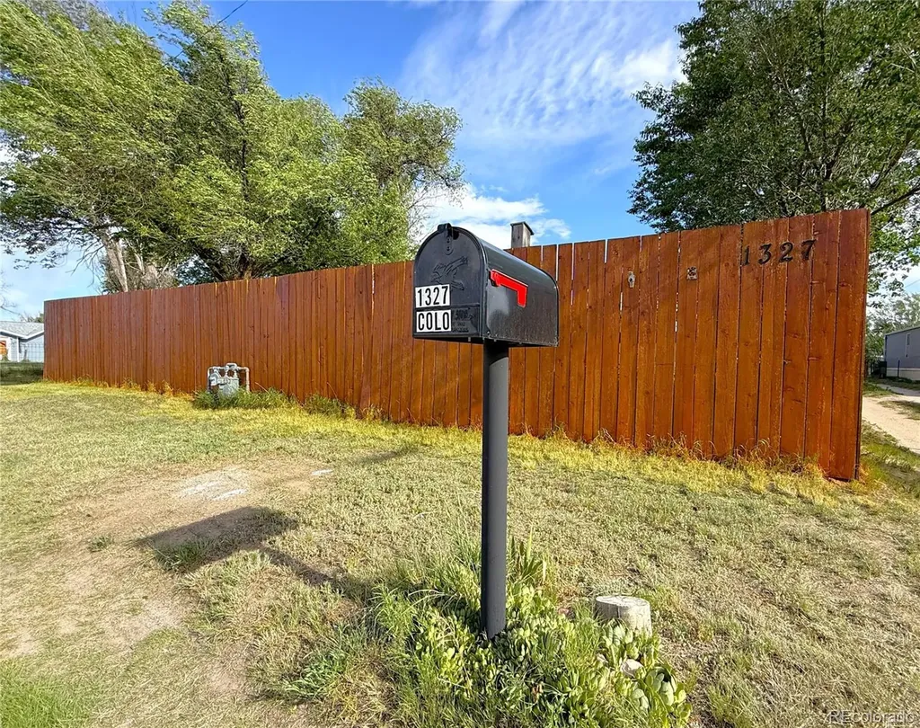 1327 Colorado Street Limon CO 80828