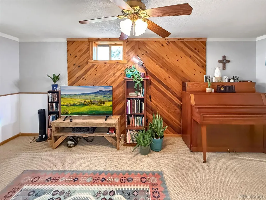 1327 Colorado Street Limon CO 80828