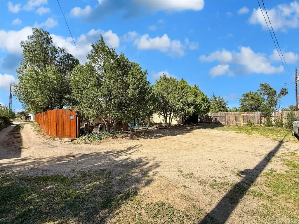 1327 Colorado Street Limon CO 80828