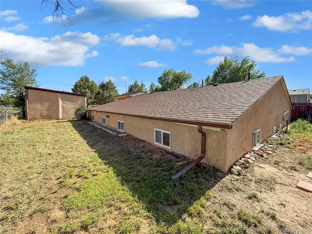 1327 Colorado Street Limon CO 80828