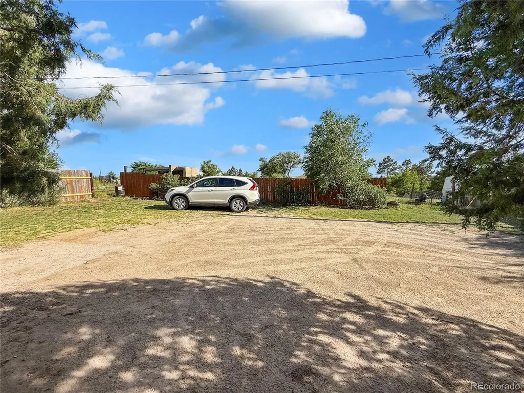 1327 Colorado Street Limon CO 80828
