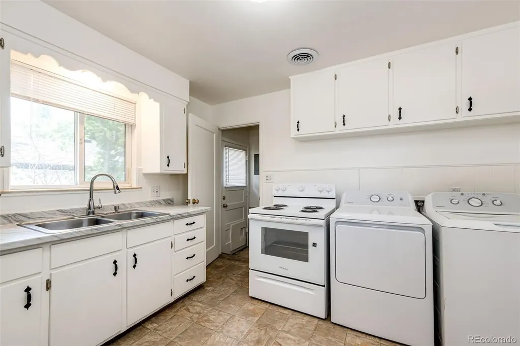 110 W Princeton Avenue Englewood CO 80110