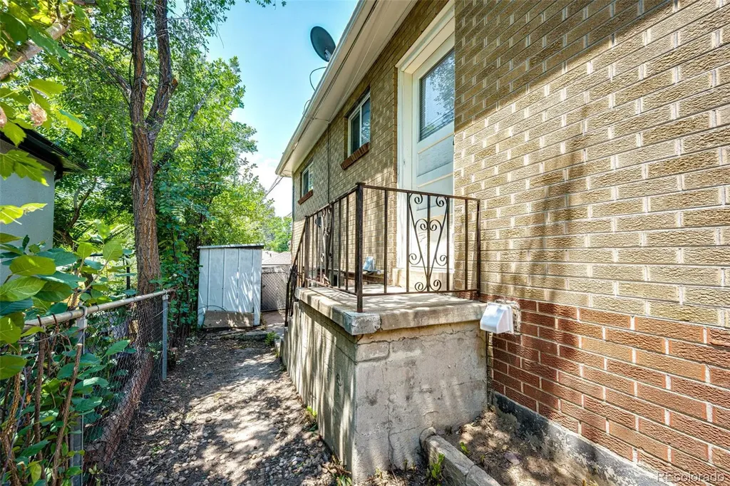 110 W Princeton Avenue Englewood CO 80110