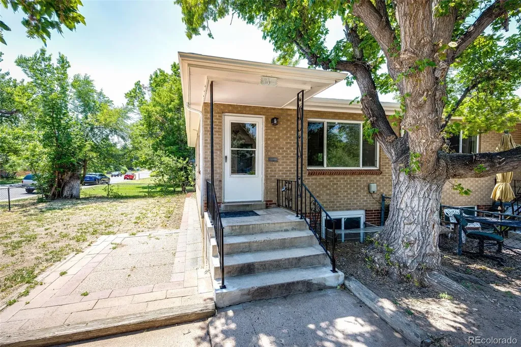 110 W Princeton Avenue Englewood CO 80110
