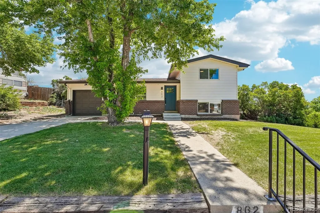 862 S Simms Street Lakewood CO 80228