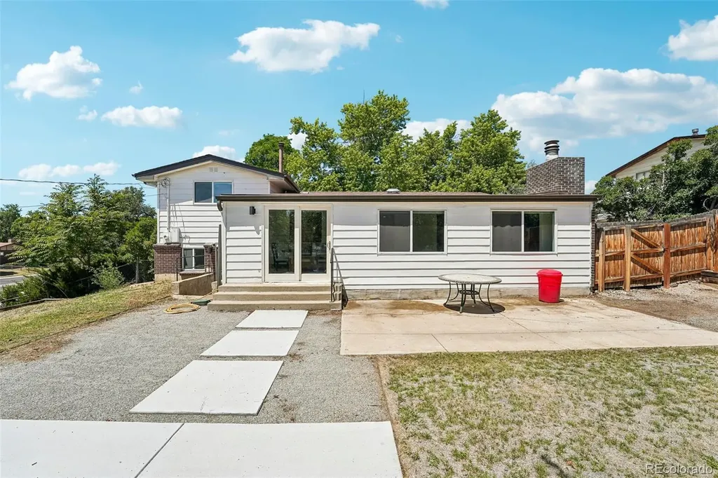 862 S Simms Street Lakewood CO 80228