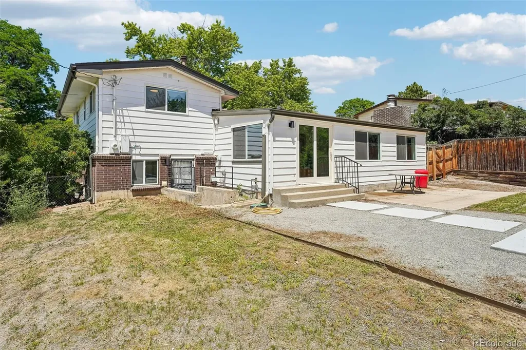 862 S Simms Street Lakewood CO 80228