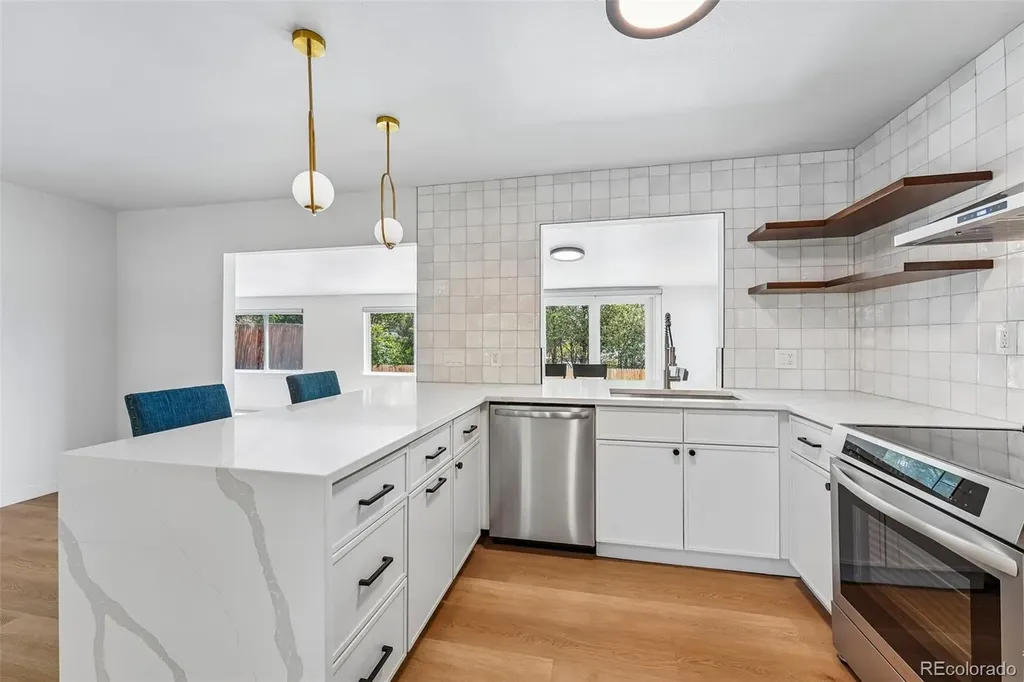 862 S Simms Street Lakewood CO 80228