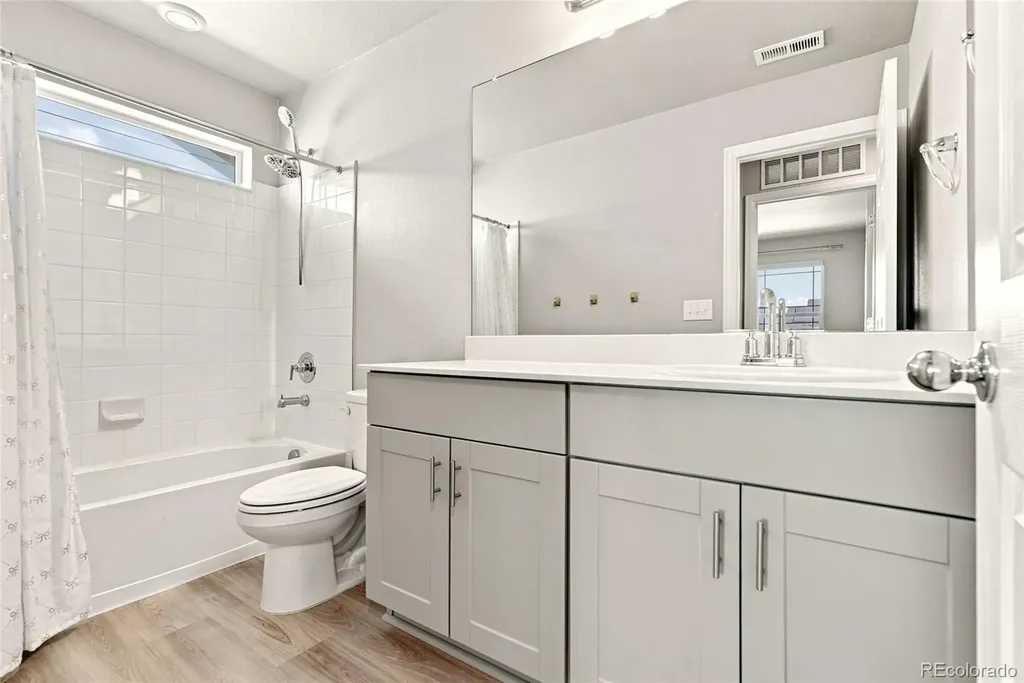 18292 E Kansas Place Aurora CO 80017