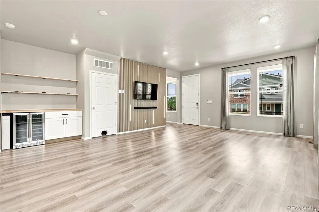 18292 E Kansas Place Aurora CO 80017