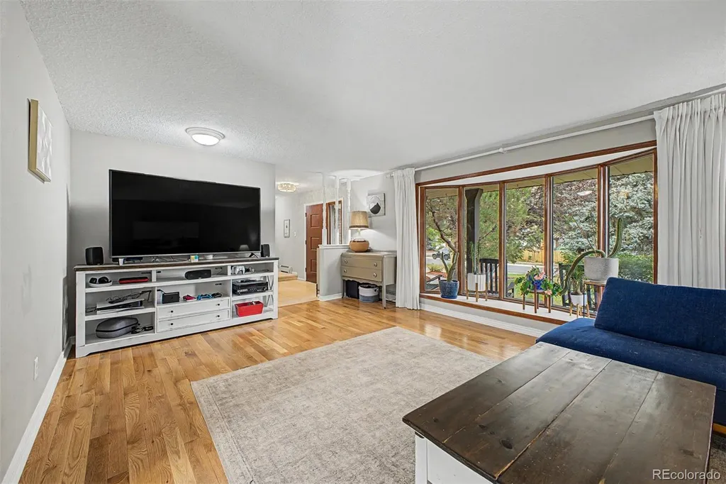320 Oswego Court Aurora CO 80010