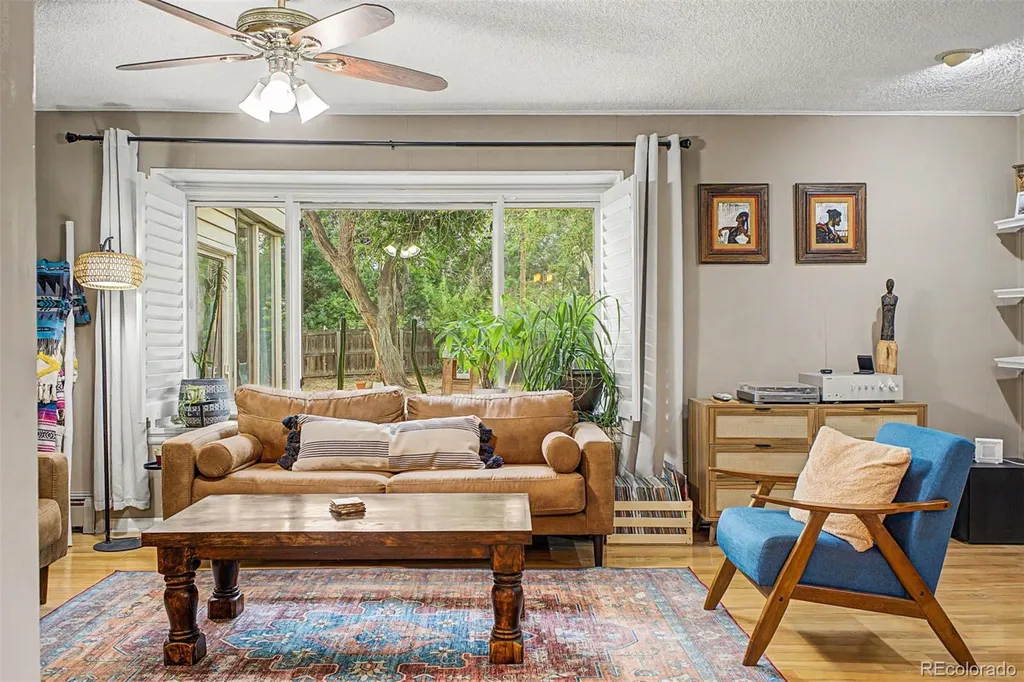 320 Oswego Court Aurora CO 80010