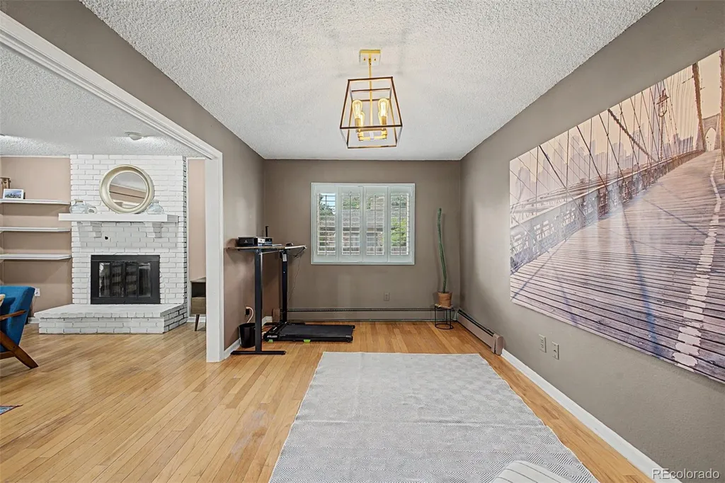 320 Oswego Court Aurora CO 80010