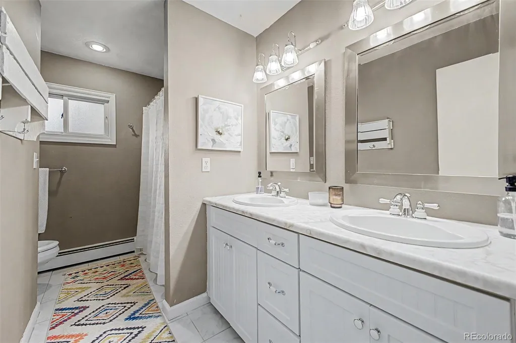320 Oswego Court Aurora CO 80010