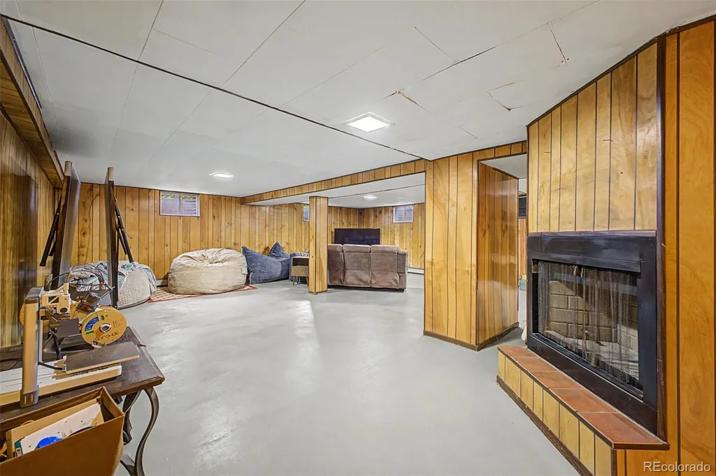 320 Oswego Court Aurora CO 80010