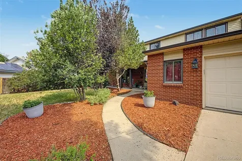 320 Oswego Court Aurora CO 80010