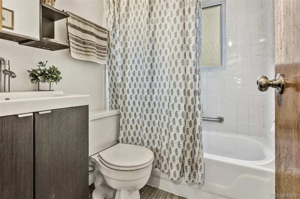 2611-2615 S Logan Street Denver CO 80210