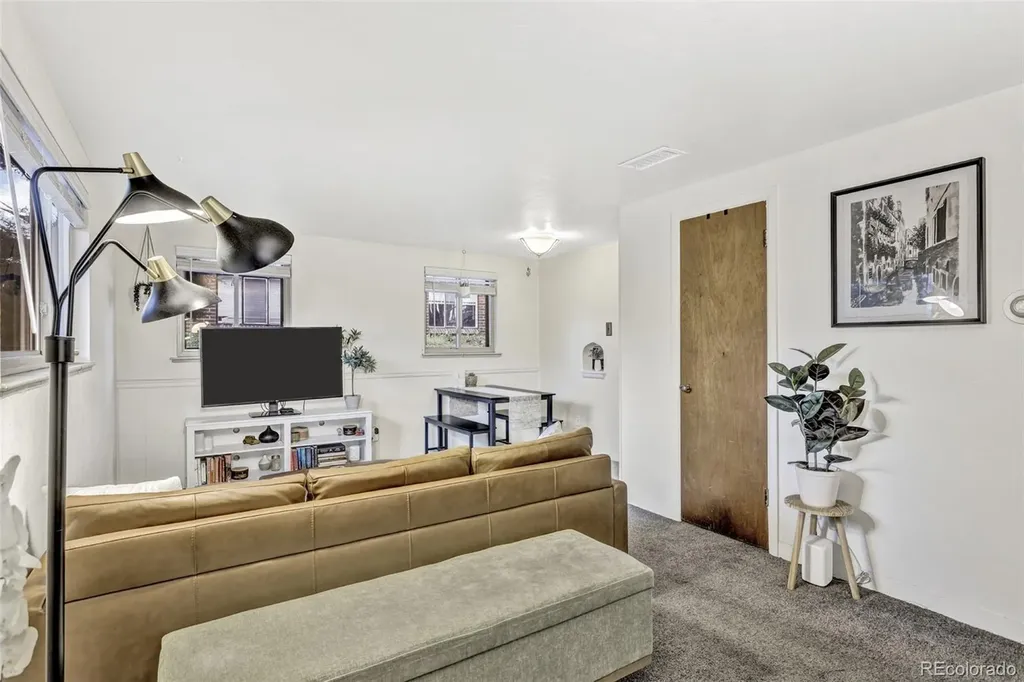 2611-2615 S Logan Street Denver CO 80210