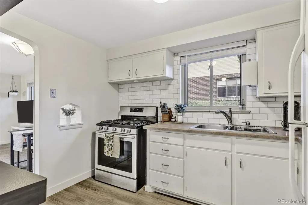 2611-2615 S Logan Street Denver CO 80210