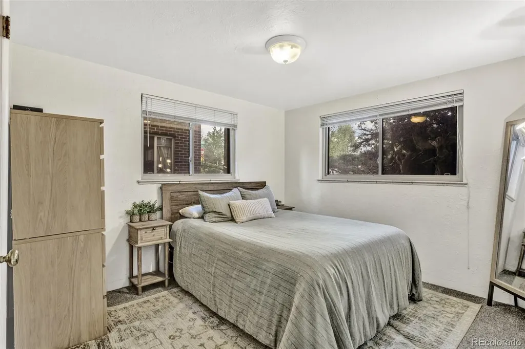 2611-2615 S Logan Street Denver CO 80210