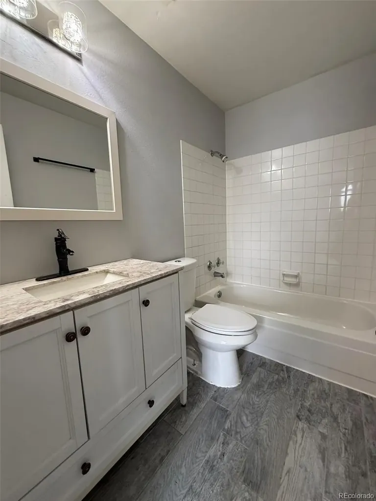 44 S Nome Street Aurora CO 80012