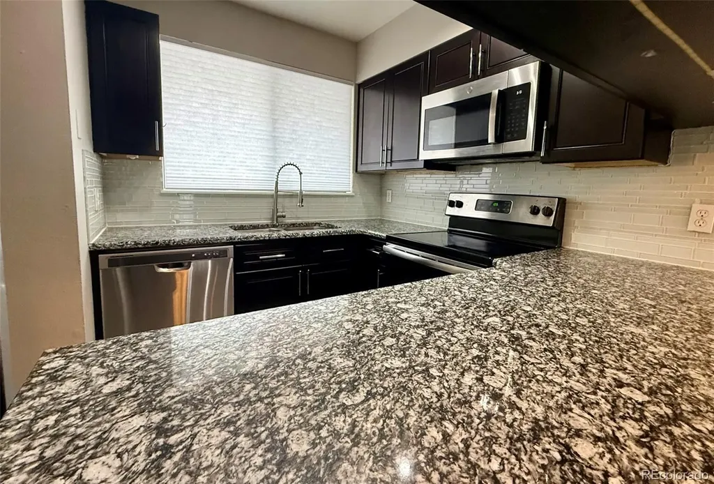 44 S Nome Street Aurora CO 80012